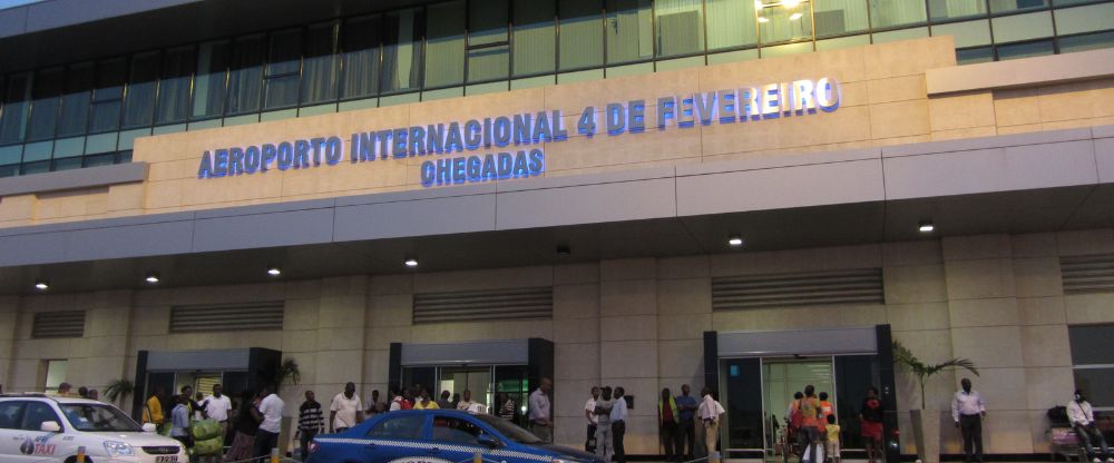 Quatro de Fevereiro Airport